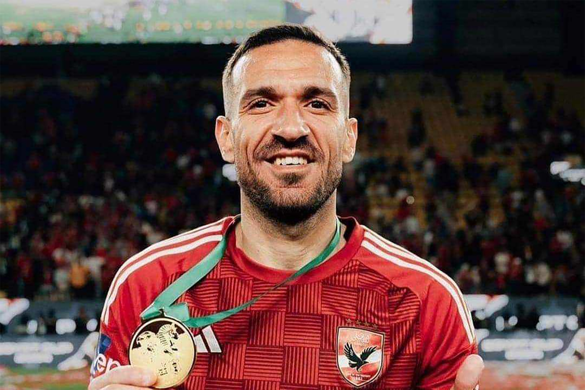 مسيرة علي معلول مع الاهلي
